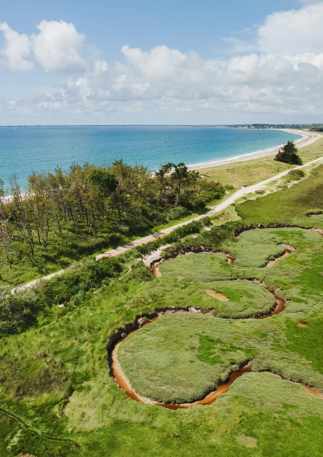 Sentier côtier autour du marais à Mousterlin