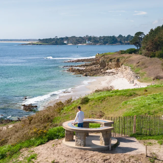 La pointe Saint-Gilles avec la table d'orientation à Bénodet