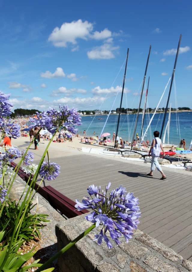 On the boards of the corniche in Bénodet