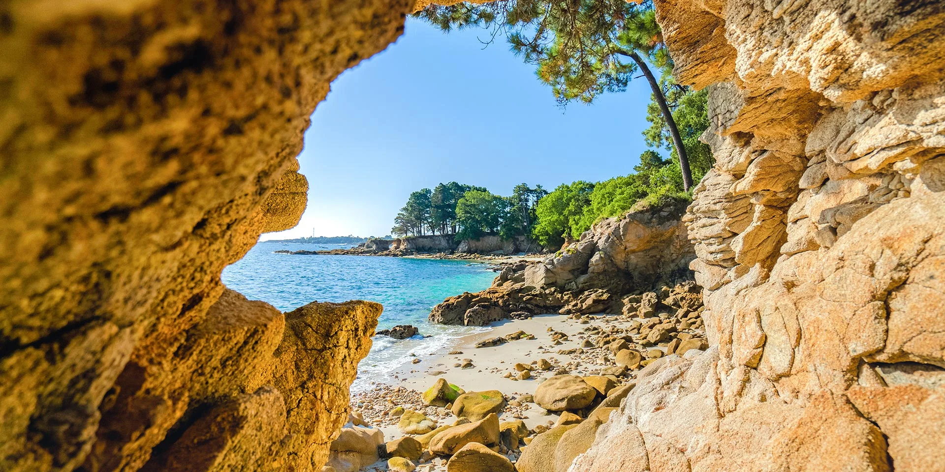 La Roche Percee Fouesnant