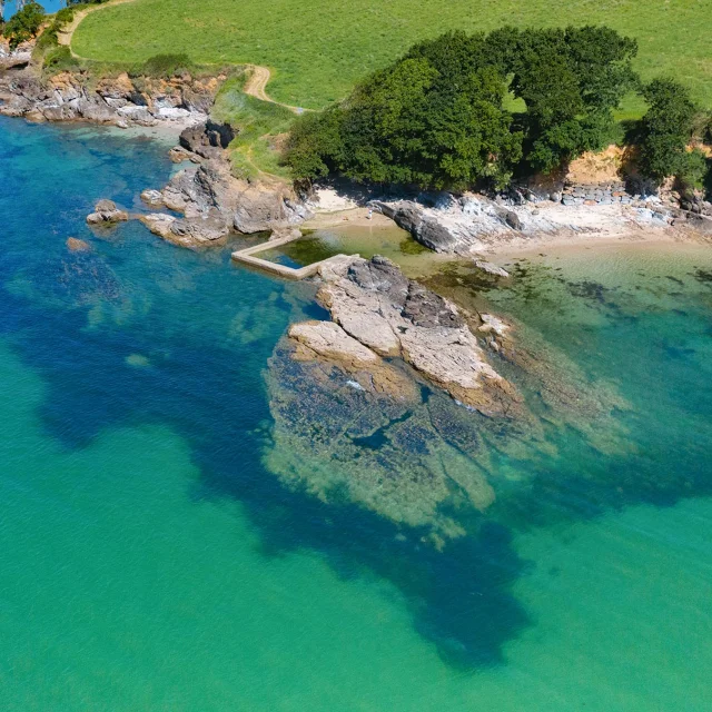 Luftaufnahme Von Lanse Saint Laurent In Fouesnant
