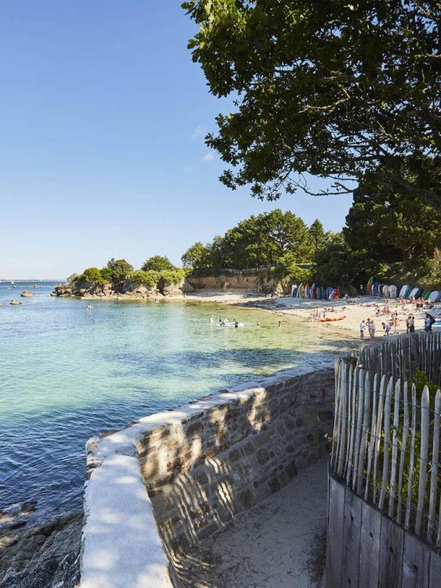 Sentier côtier à Beg-Meil, Fouesnant