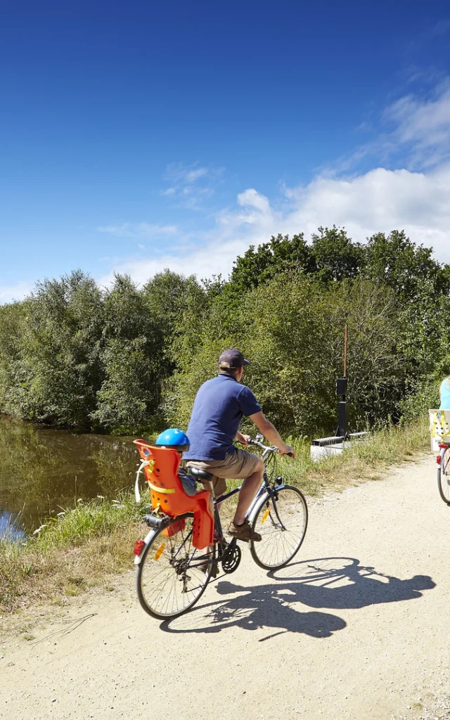 Fietsen met het gezin in de Marais de Mousterlin