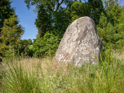 Le menhir de Kerhuel