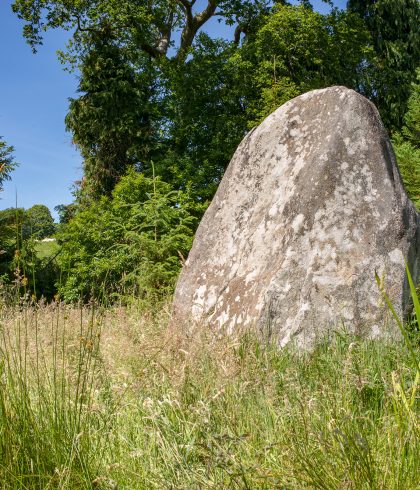 Menhir de Keruel Saint-Evarzec