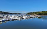 Port de Plaisance vue sur le Pont de Cornouaille