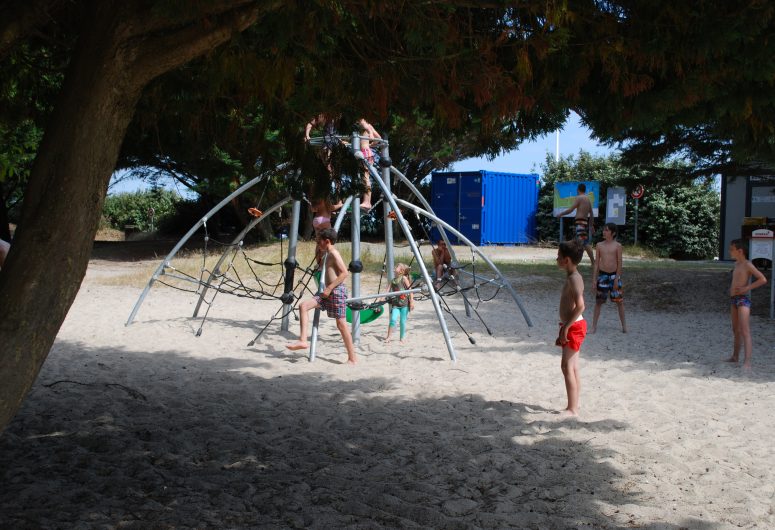 Aire de jeux de la plage de Kerleven