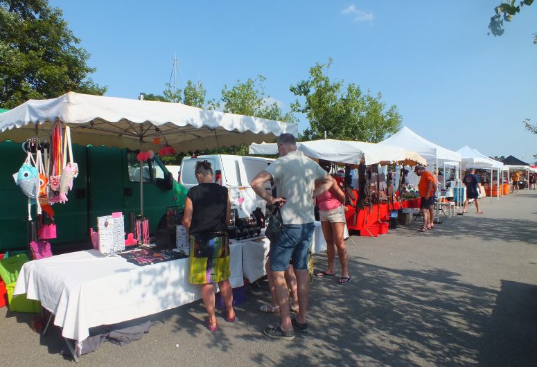 Marché nocturne de Port-La-Forêt